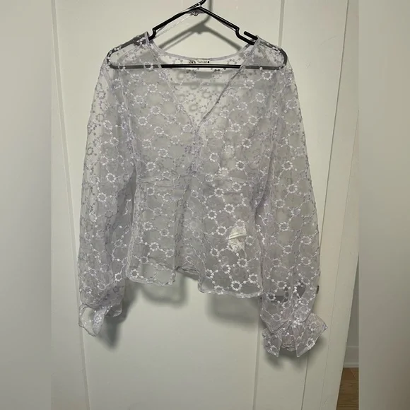 Zara - Picture 2 of 4